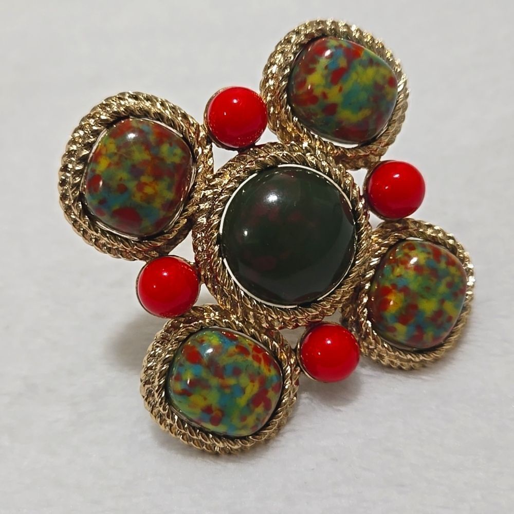 Sarah Coventry Brooch